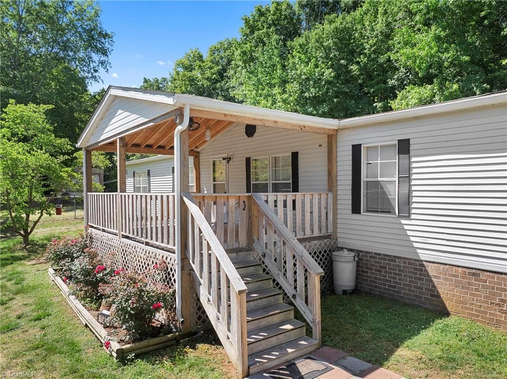 199 Sable Lane, Thomasville NC 27360