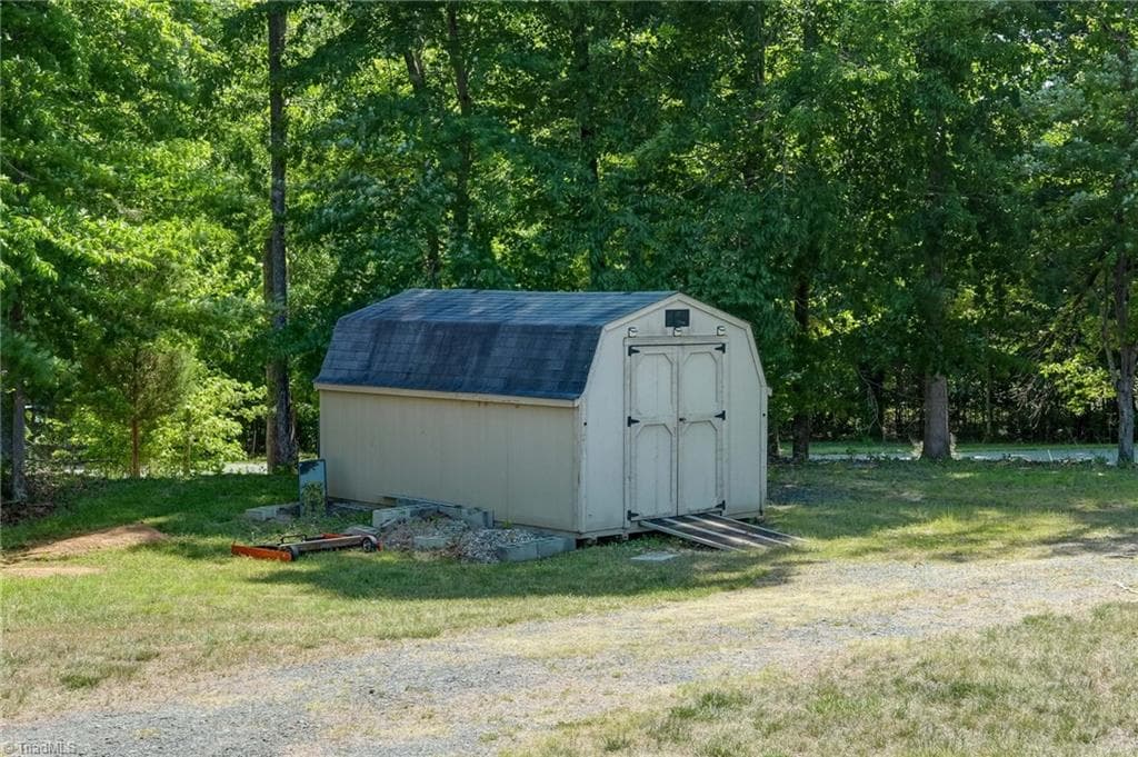 Stick/Site Built at 1153 Town Creek Road, Eden NC 27288, Eden, photo 47 of 50