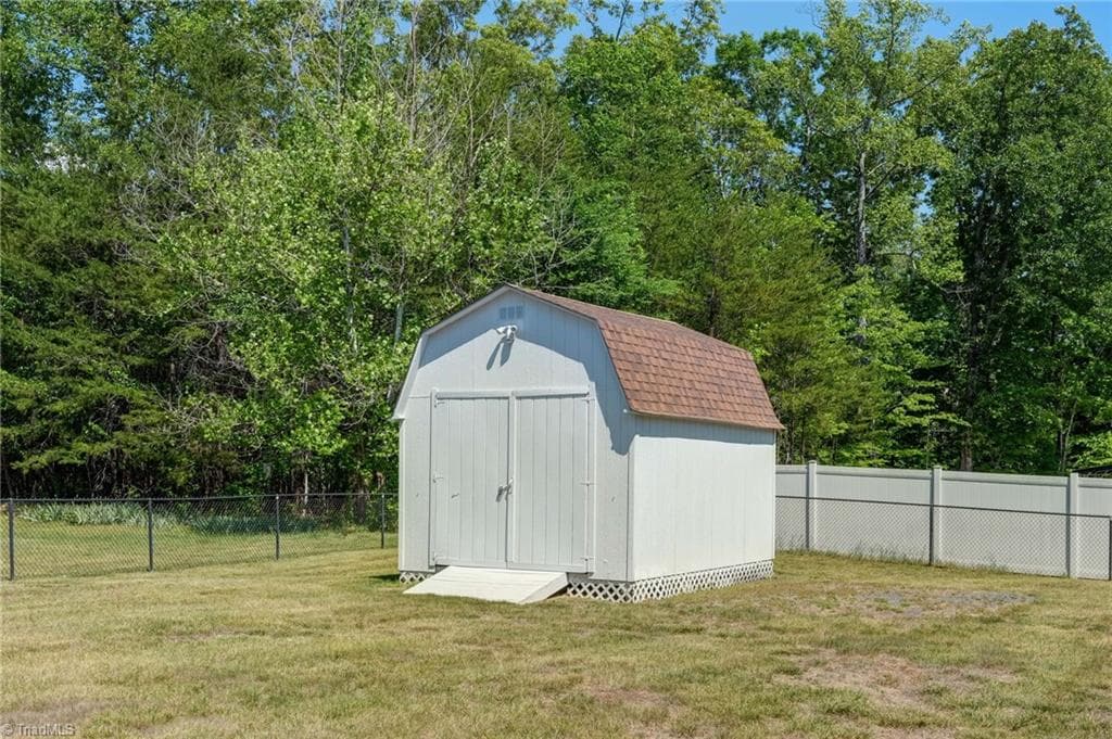Stick/Site Built at 1153 Town Creek Road, Eden NC 27288, Eden, photo 45 of 50