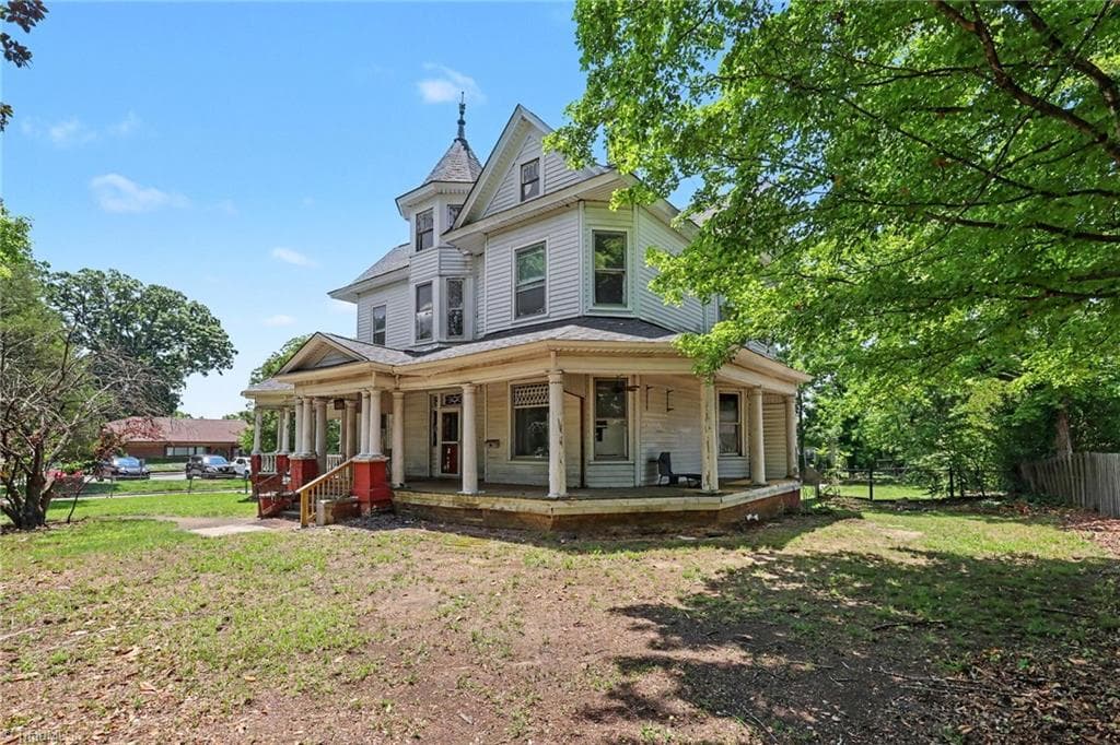 Stick/Site Built at 504 W Webb Avenue, Burlington NC 27217, Burlington, photo 3 of 28