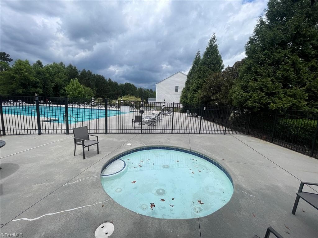 Stick/Site Built at 335 Summergate Drive, Winston-Salem NC 27103, Winston-Salem, photo 31 of 35