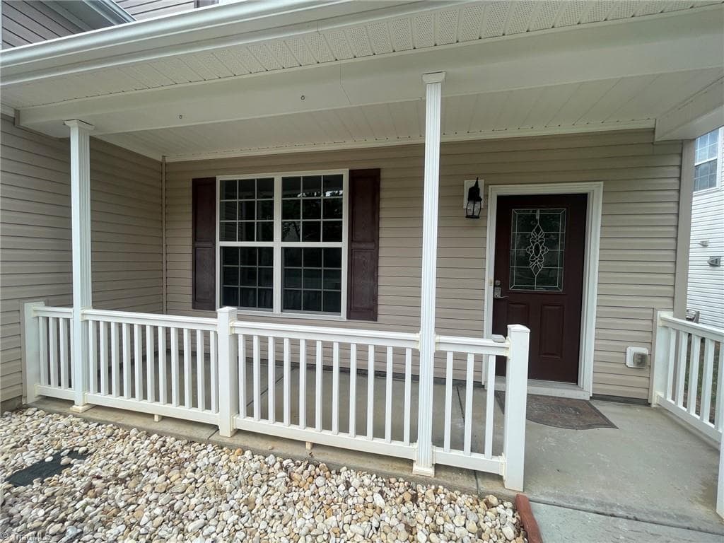 Stick/Site Built at 335 Summergate Drive, Winston-Salem NC 27103, Winston-Salem, photo 4 of 35