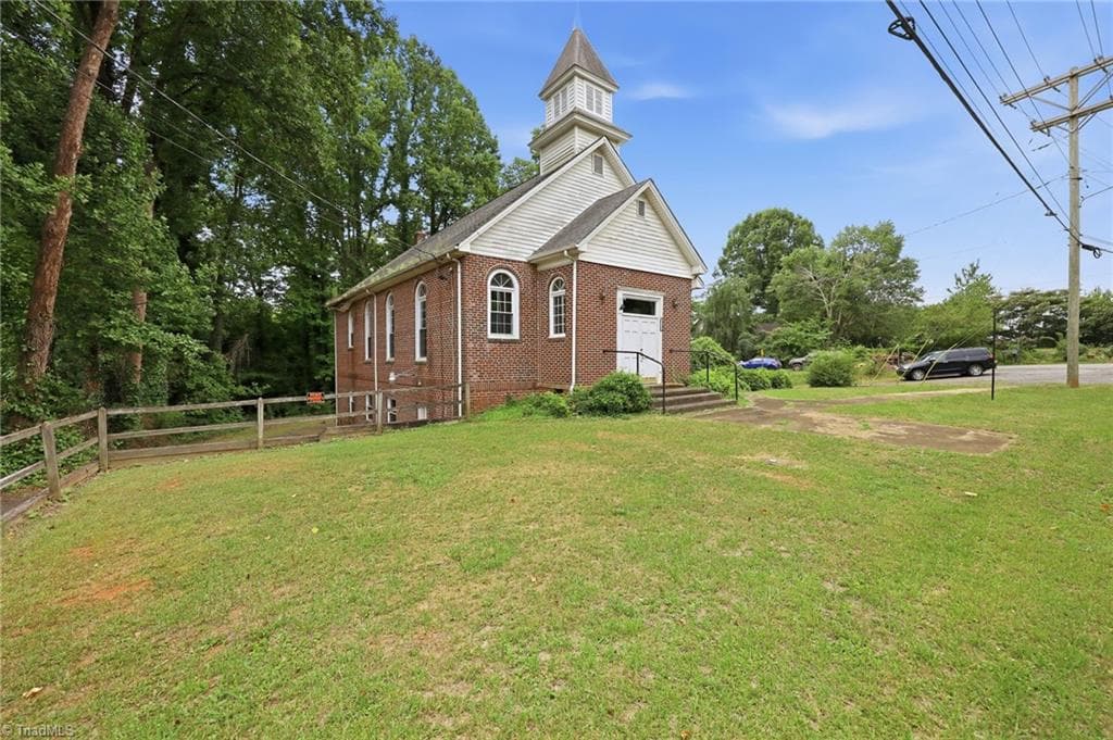 Remarks at 210 Oak Grove Road, Elkin NC 28621, photo 4 of 46