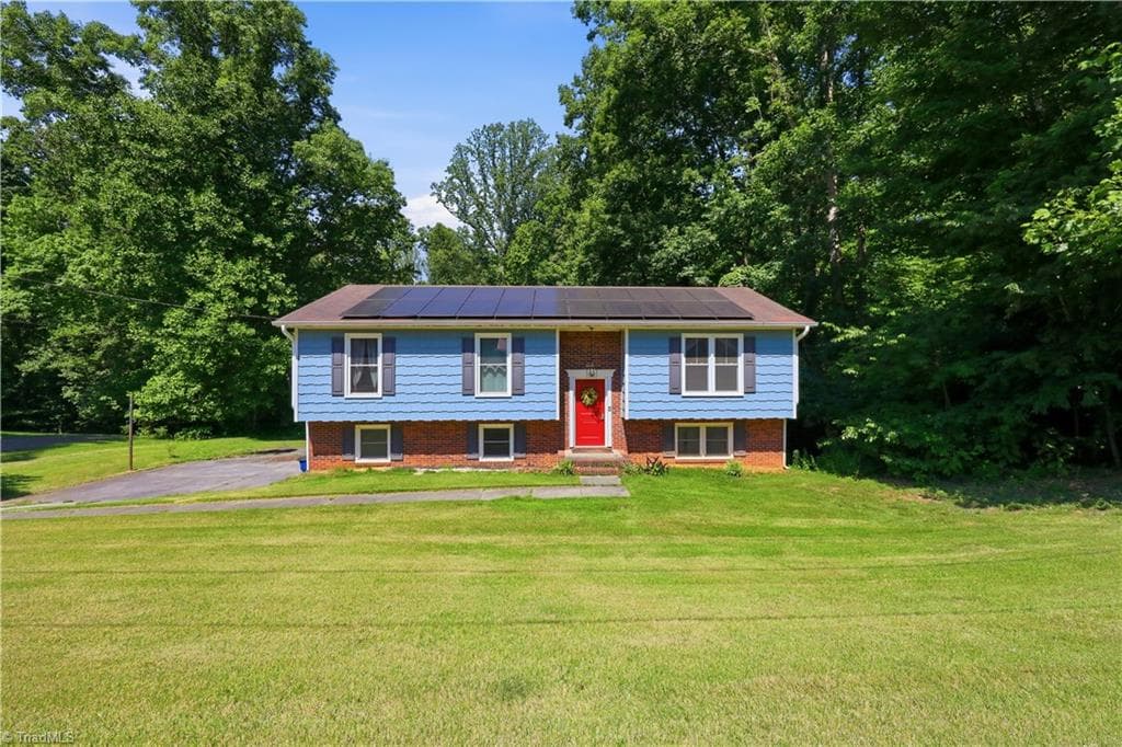 4810 Hemphill Drive, Winston-Salem NC 27105