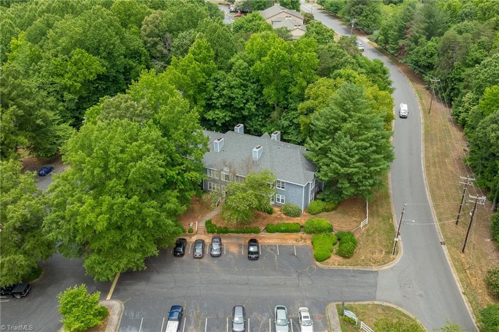 Stick/Site Built at 310 Meadows Circle, Winston-Salem NC 27104, Winston-Salem, photo 27 of 31