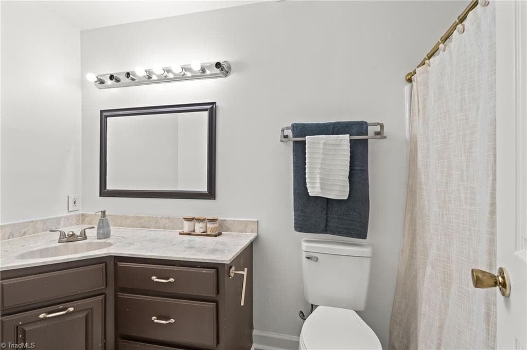 Stick/Site Built at 310 Meadows Circle, Winston-Salem NC 27104, Winston-Salem, photo 17 of 31