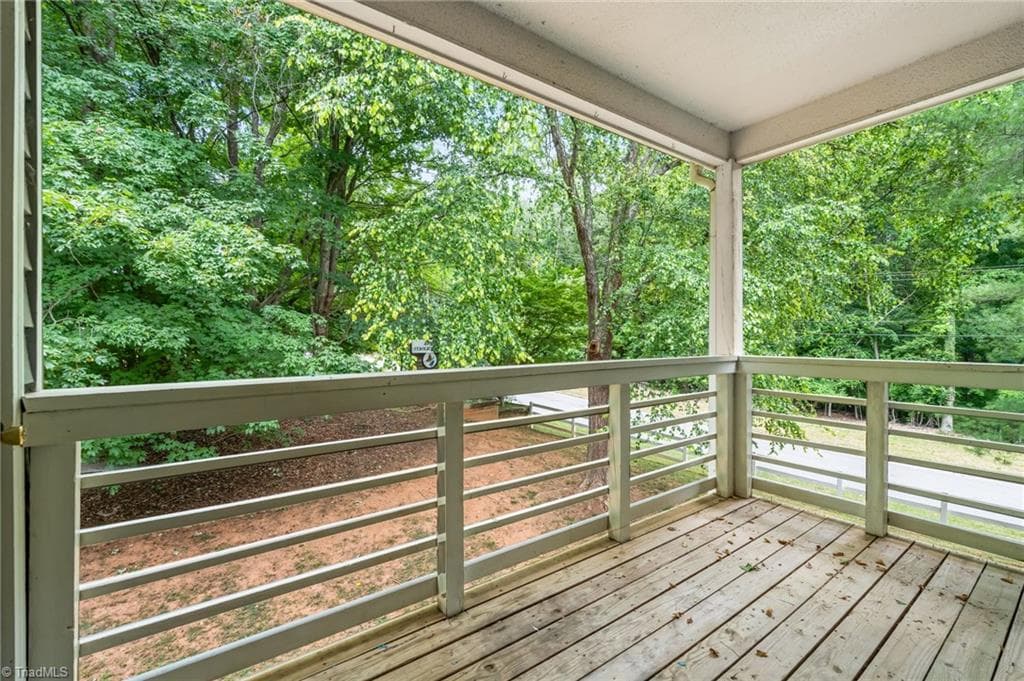 Stick/Site Built at 310 Meadows Circle, Winston-Salem NC 27104, Winston-Salem, photo 24 of 31