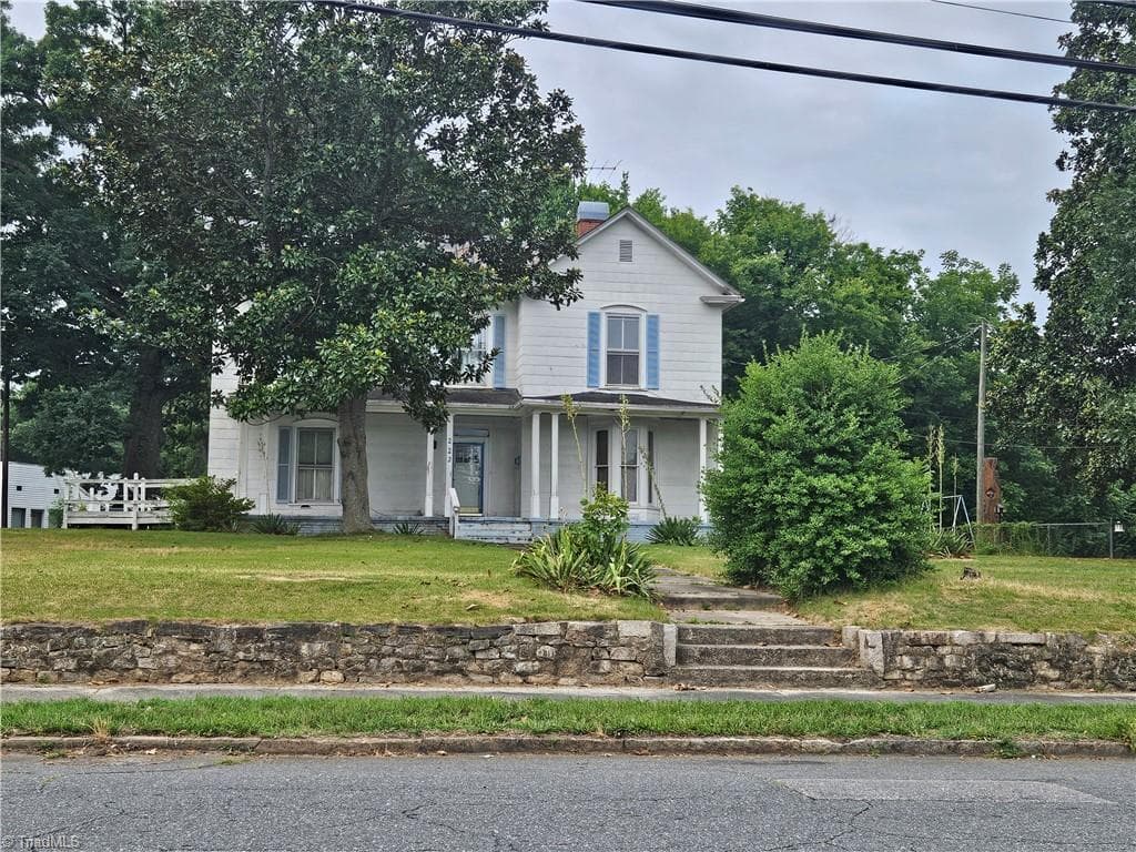 Stick/Site Built at 223 Lawsonville Avenue, Reidsville NC 27320, photo 2 of 15
