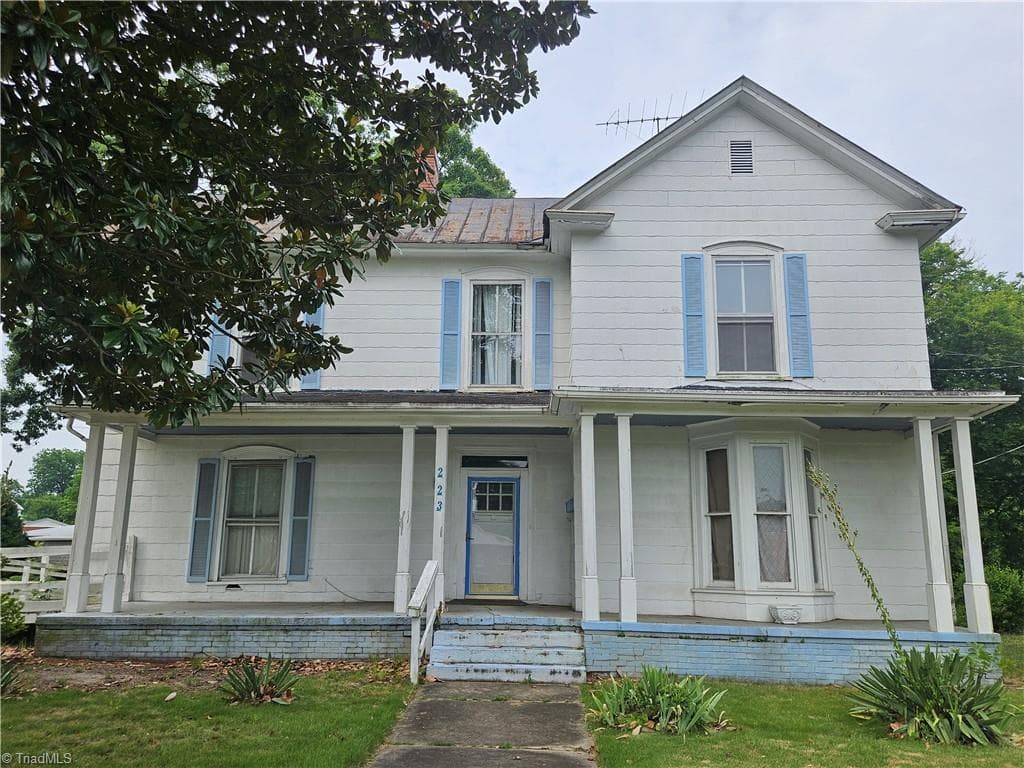 223 Lawsonville Avenue, Reidsville NC 27320