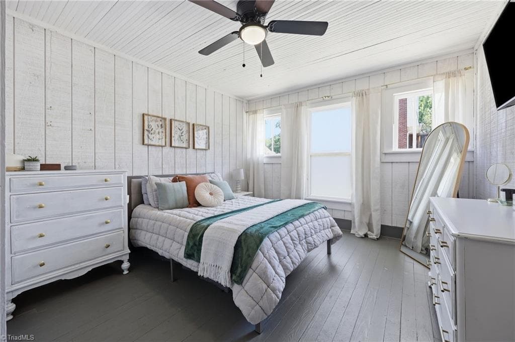 Stick/Site Built at 807 E Guilford Street, Thomasville NC 27360, Thomasville, photo 12 of 26