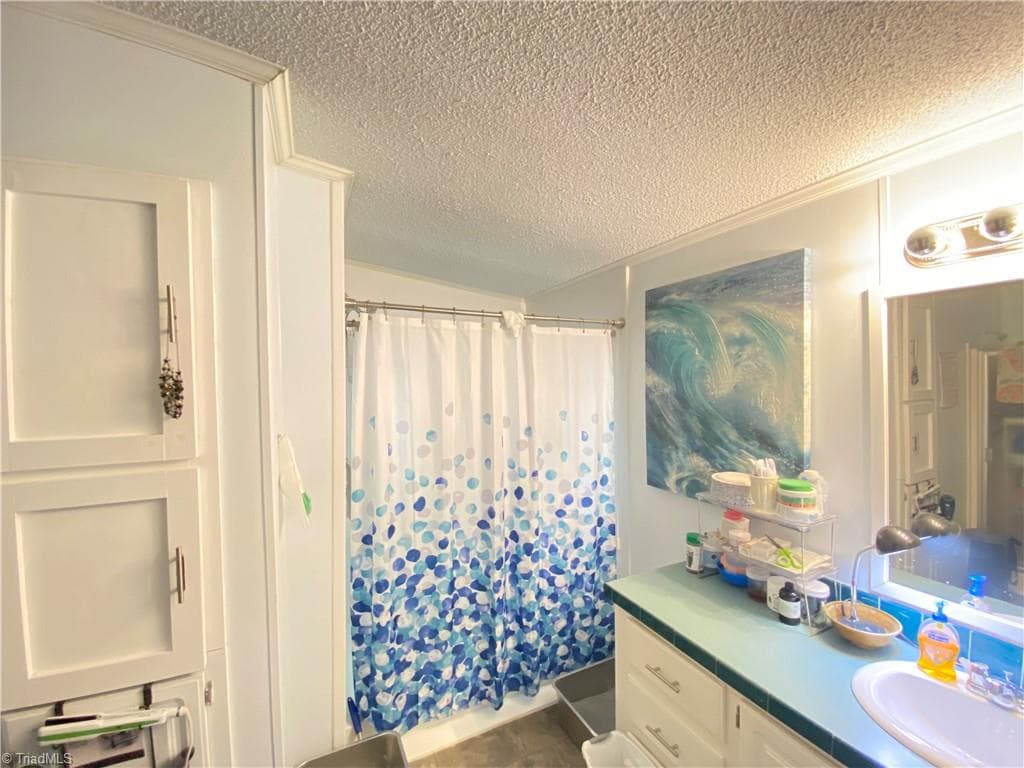 Manufactured Home at 1188 Kallam Road, Sandy Ridge NC 27046, photo 7 of 31