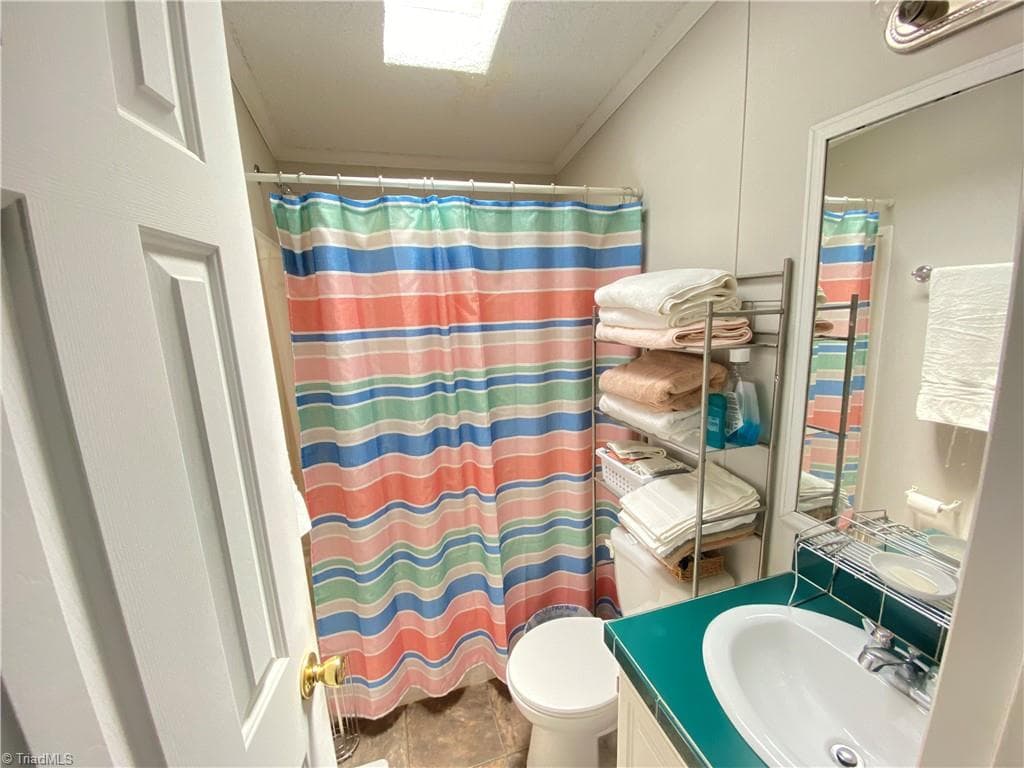 Manufactured Home at 1188 Kallam Road, Sandy Ridge NC 27046, photo 10 of 31