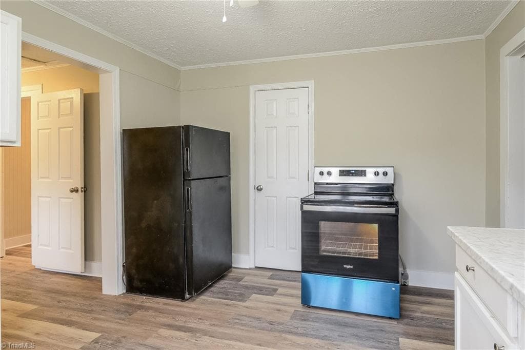 Stick/Site Built at 351 S Scientific Street, High Point NC 27260, photo 6 of 16
