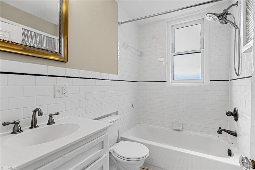 Stick/Site Built at 828 N Elm Street # E4, Greensboro NC 27401, photo 24 of 31
