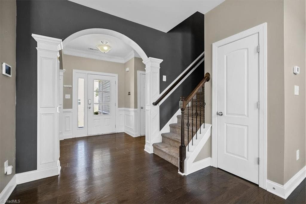 Stick/Site Built at 2504 Steep Oak Court, High Point NC 27265, photo 4 of 46