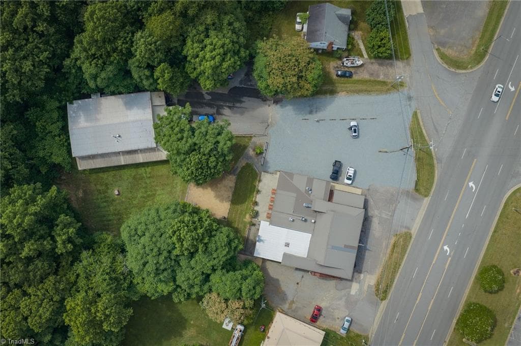 Retail at 2000 Bridge Street, Elkin NC 28621, photo 47 of 50