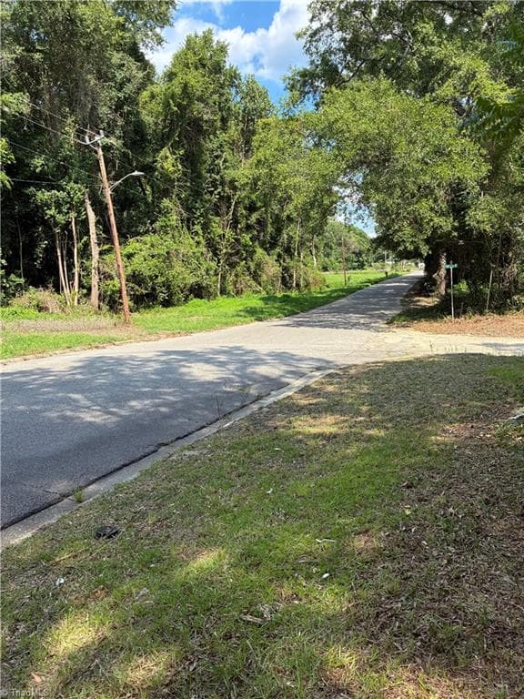Quadruplex at 619 Mckay Street, Laurinburg NC 28352, photo 13 of 16