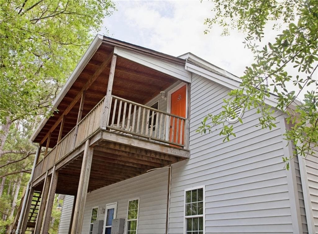 Quadruplex at 619 Mckay Street, Laurinburg NC 28352, photo 3 of 16