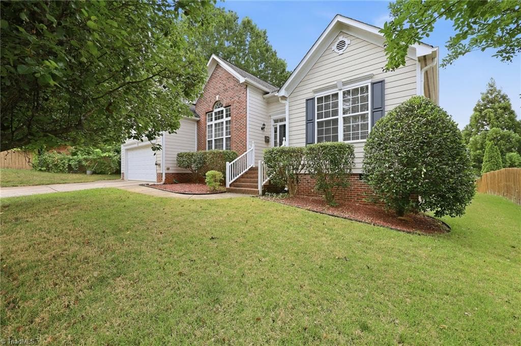 5410 Stone Crossing Drive, Winston-Salem NC 27104