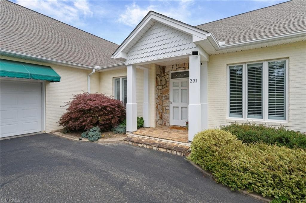 Stick/Site Built at 331 Valleyview Drive, Mount Airy NC 27030, photo 4 of 50