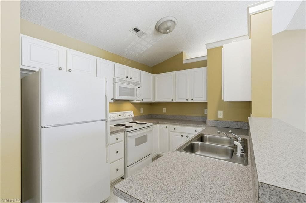 Stick/Site Built at 734 Scholastic Court, Winston-Salem NC 27106, Winston-Salem, photo 8 of 37