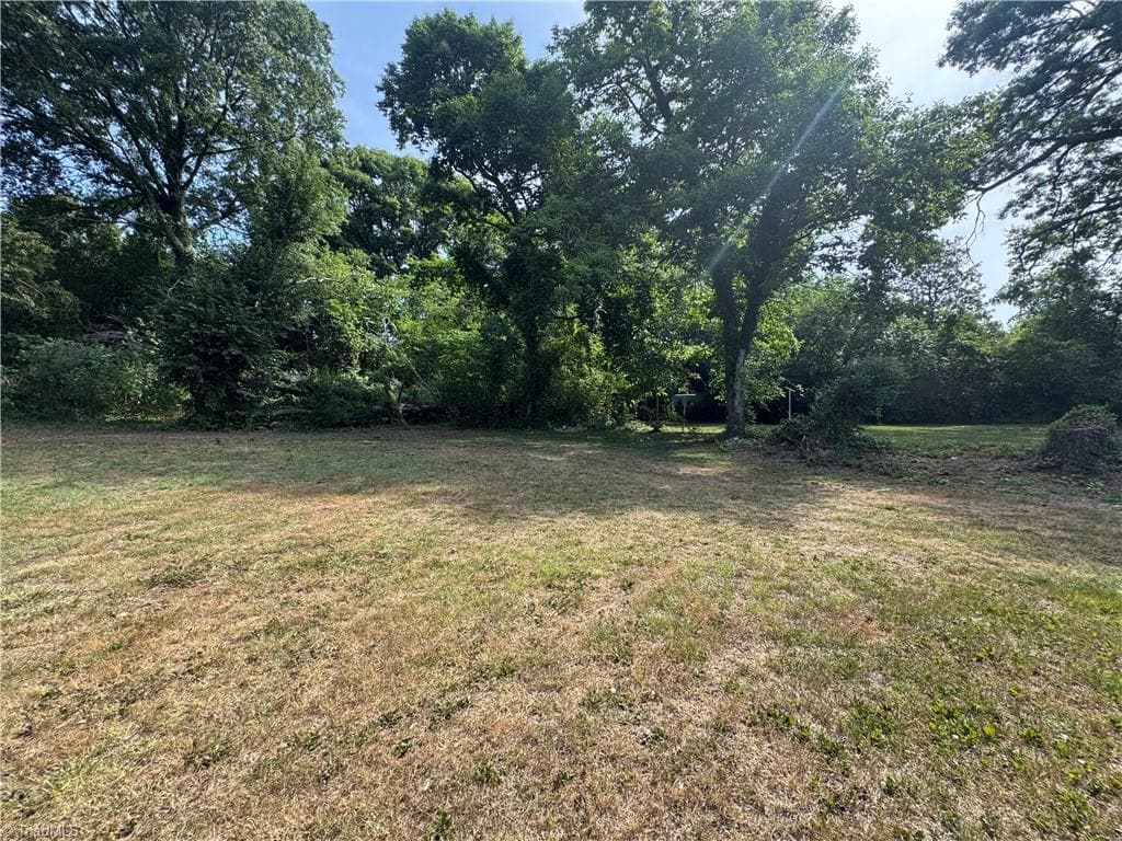 Stick/Site Built at 937 Glencoe Street, Winston-Salem NC 27107, Winston-Salem, photo 12 of 17