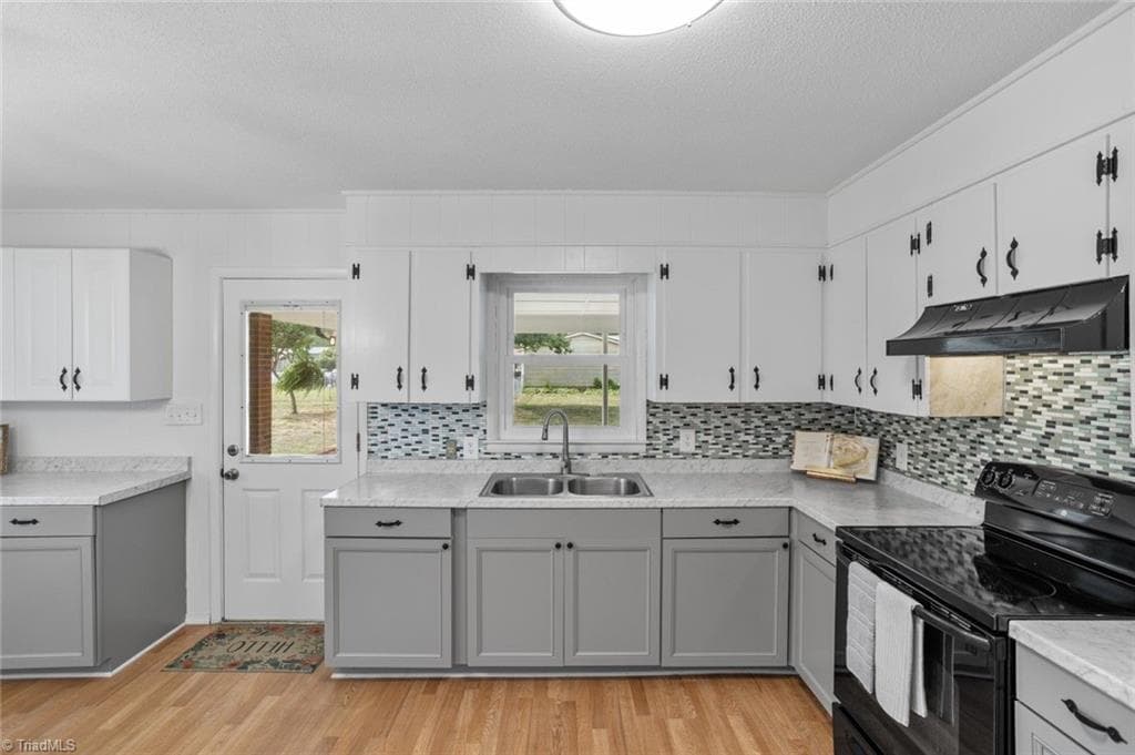 Stick/Site Built at 9771 Woodruff Road, Kernersville NC 27284, photo 12 of 46