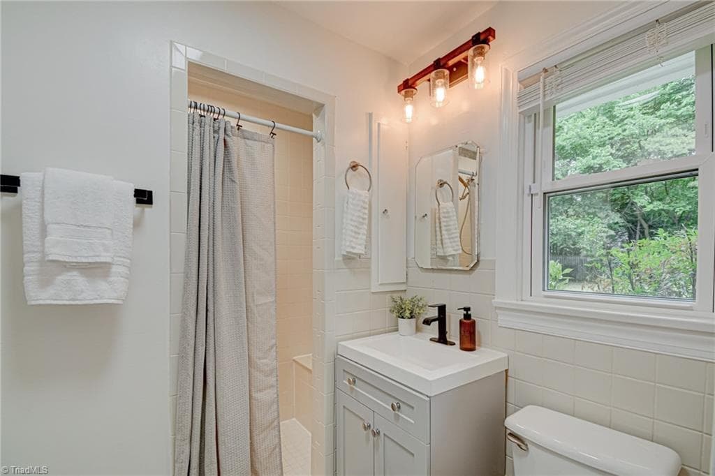 Stick/Site Built at 1016 Fenimore Street, Winston-Salem NC 27103, Winston-Salem, photo 23 of 35
