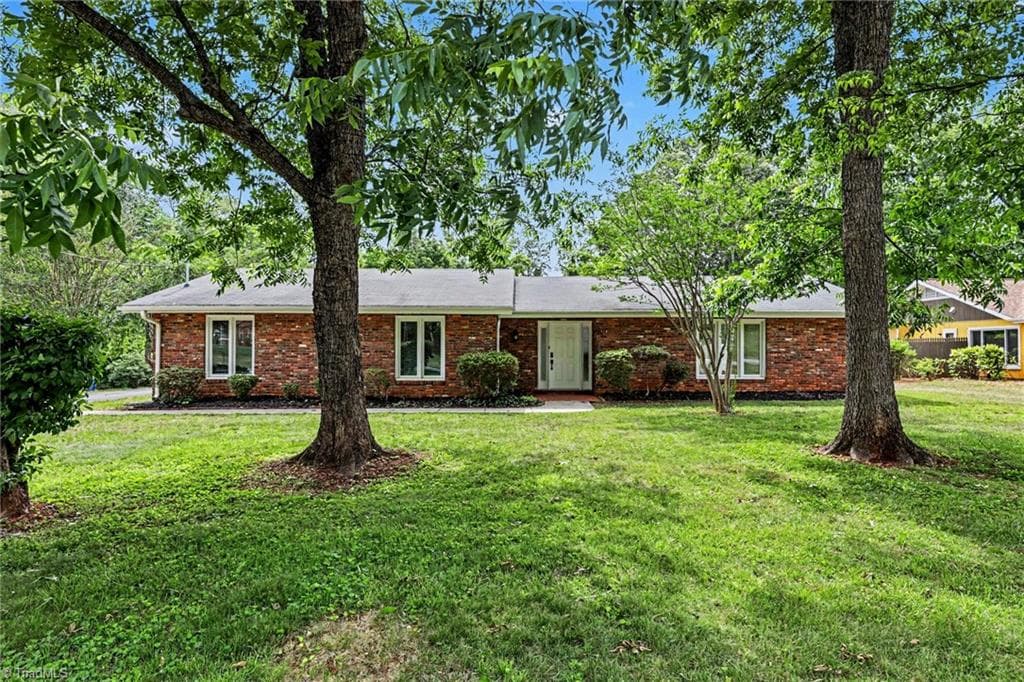 5671 Novack Street, Winston-Salem NC 27105