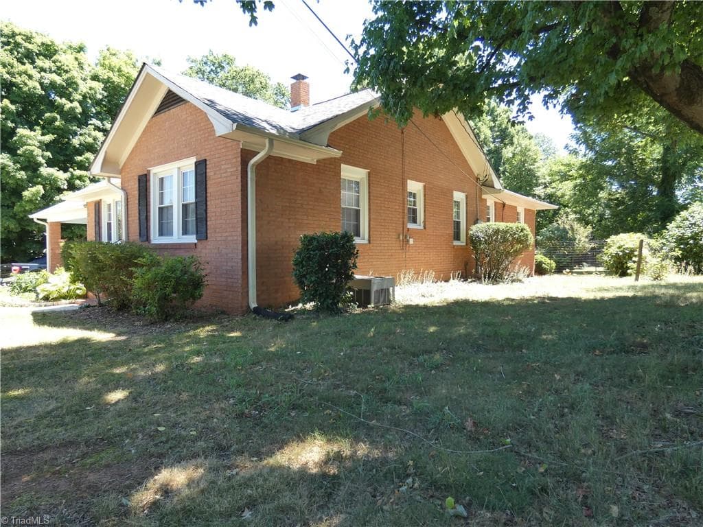 Stick/Site Built at 1239 Fairview Drive, Lexington NC 27292, Lexington, photo 24 of 33
