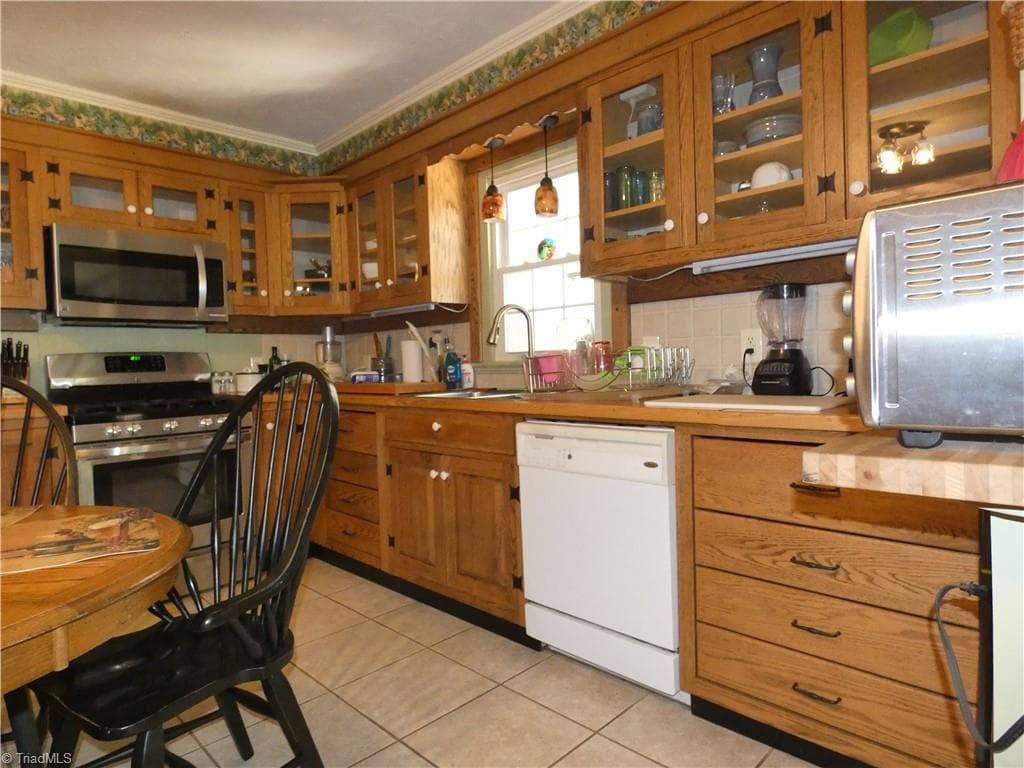 Stick/Site Built at 1239 Fairview Drive, Lexington NC 27292, Lexington, photo 10 of 33