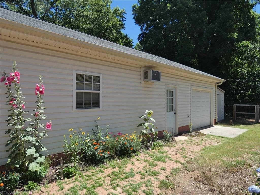Stick/Site Built at 1239 Fairview Drive, Lexington NC 27292, Lexington, photo 33 of 33