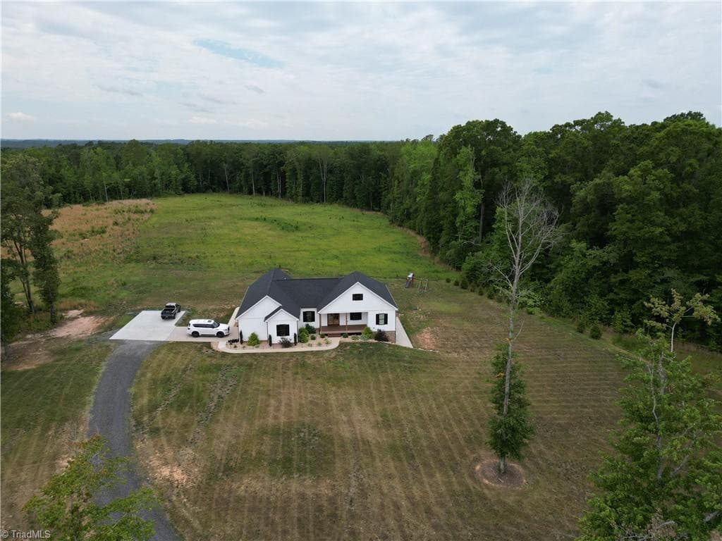Stick/Site Built at 2498 Settle Bridge Road, Stoneville NC 27048, photo 30 of 32