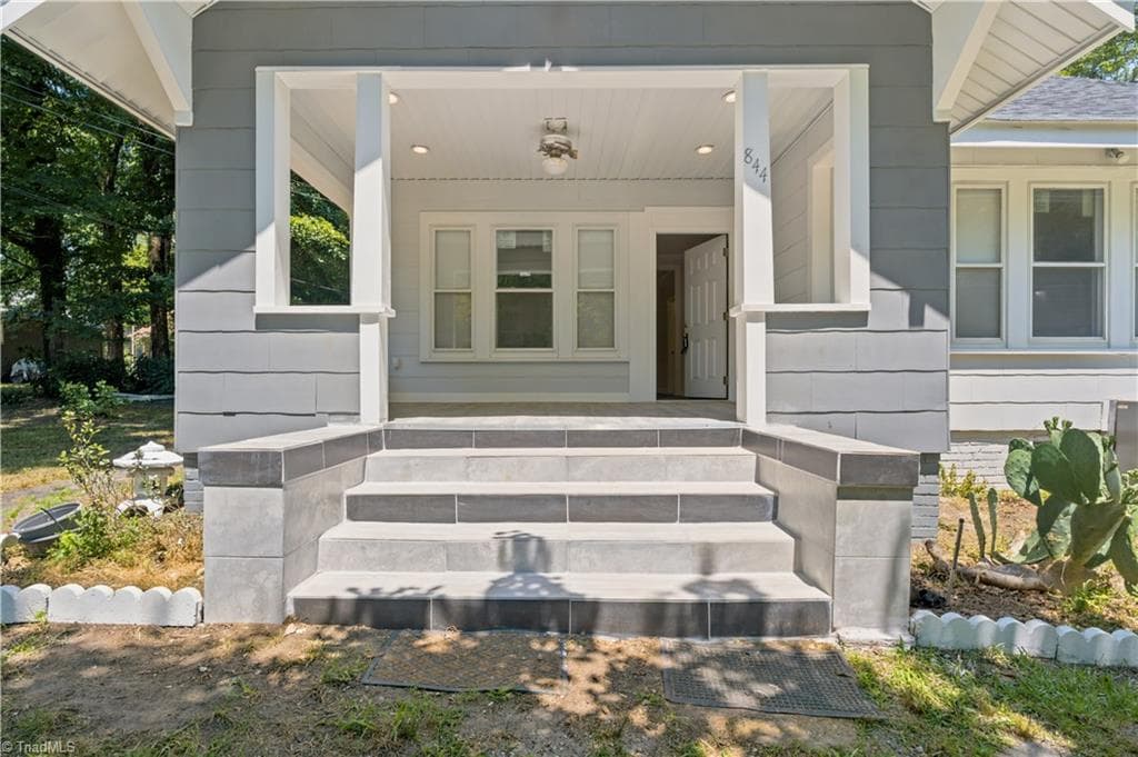 Stick/Site Built at 844 Cummins Street, High Point NC 27262, photo 6 of 46
