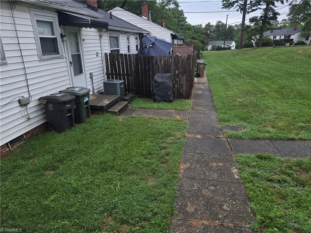 Stick/Site Built at 568 Overlook Street, Greensboro NC 27403, photo 27 of 46