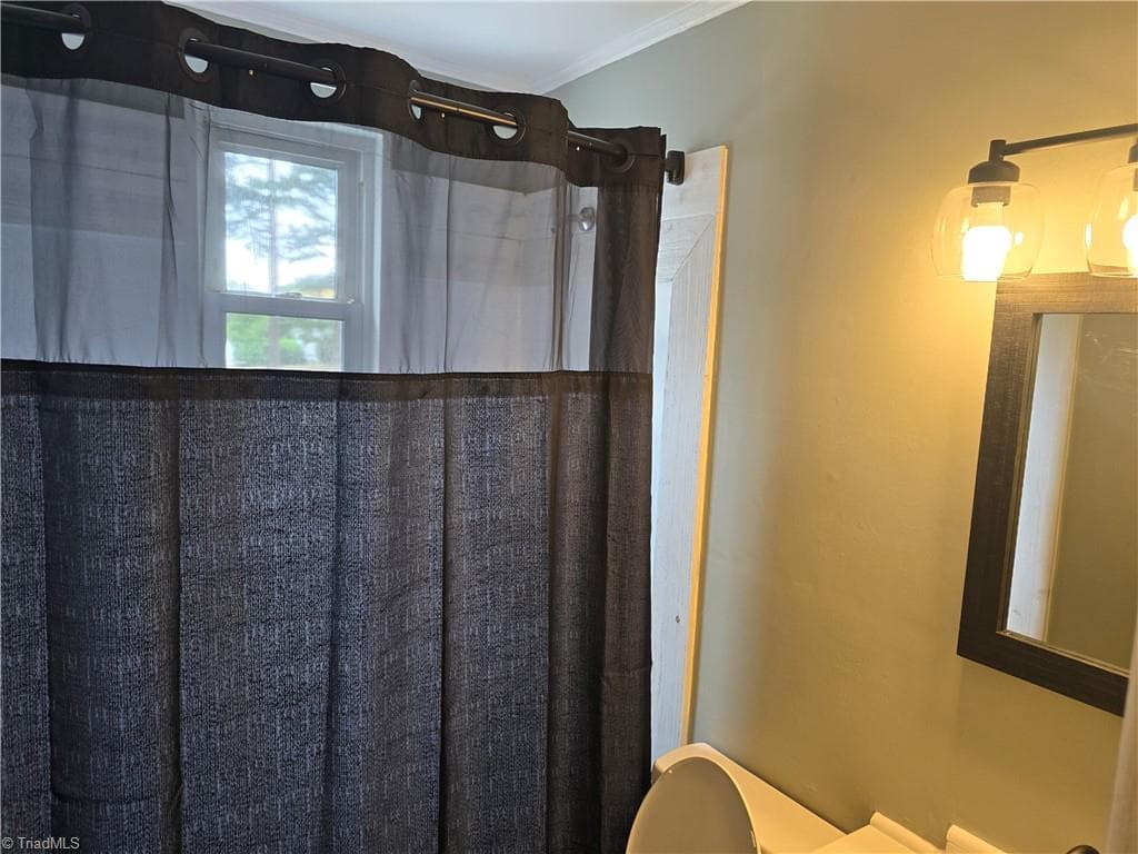 Stick/Site Built at 568 Overlook Street, Greensboro NC 27403, photo 20 of 46