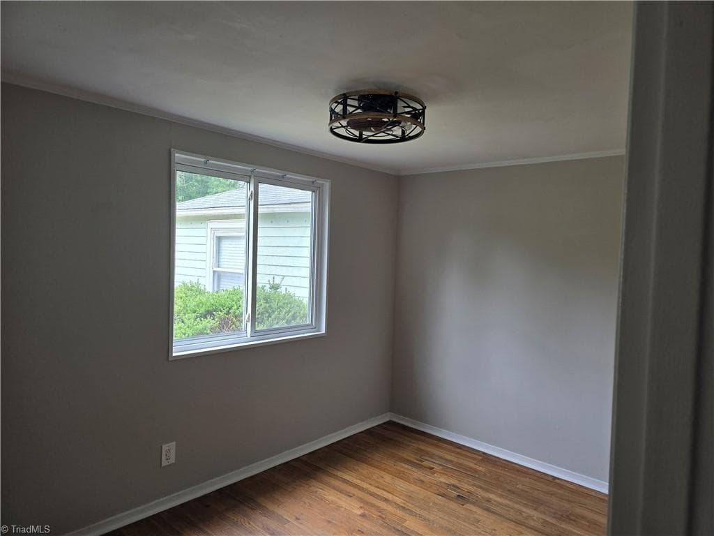 Stick/Site Built at 568 Overlook Street, Greensboro NC 27403, photo 9 of 46