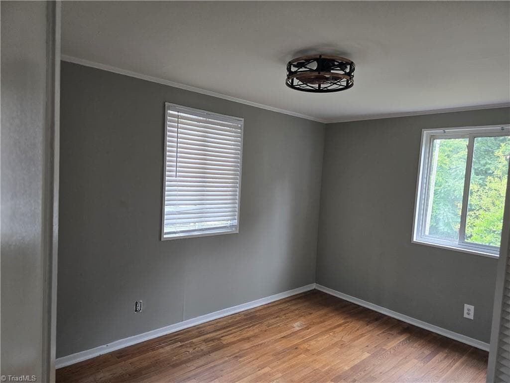 Stick/Site Built at 568 Overlook Street, Greensboro NC 27403, photo 10 of 46