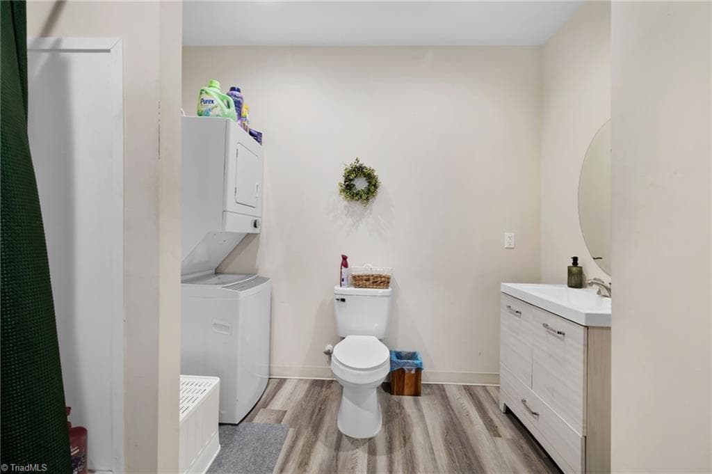 Investment at 641 Washington Street, Eden NC 27288, photo 16 of 49
