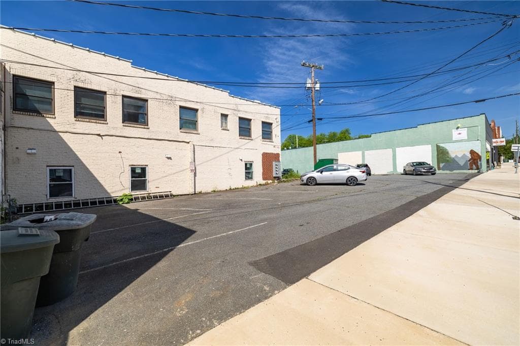 Investment at 641 Washington Street, Eden NC 27288, photo 35 of 49