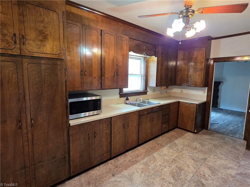 Stick/Site Built at 6045 Bringle Ferry Road, Salisbury NC 28146, photo 8 of 29