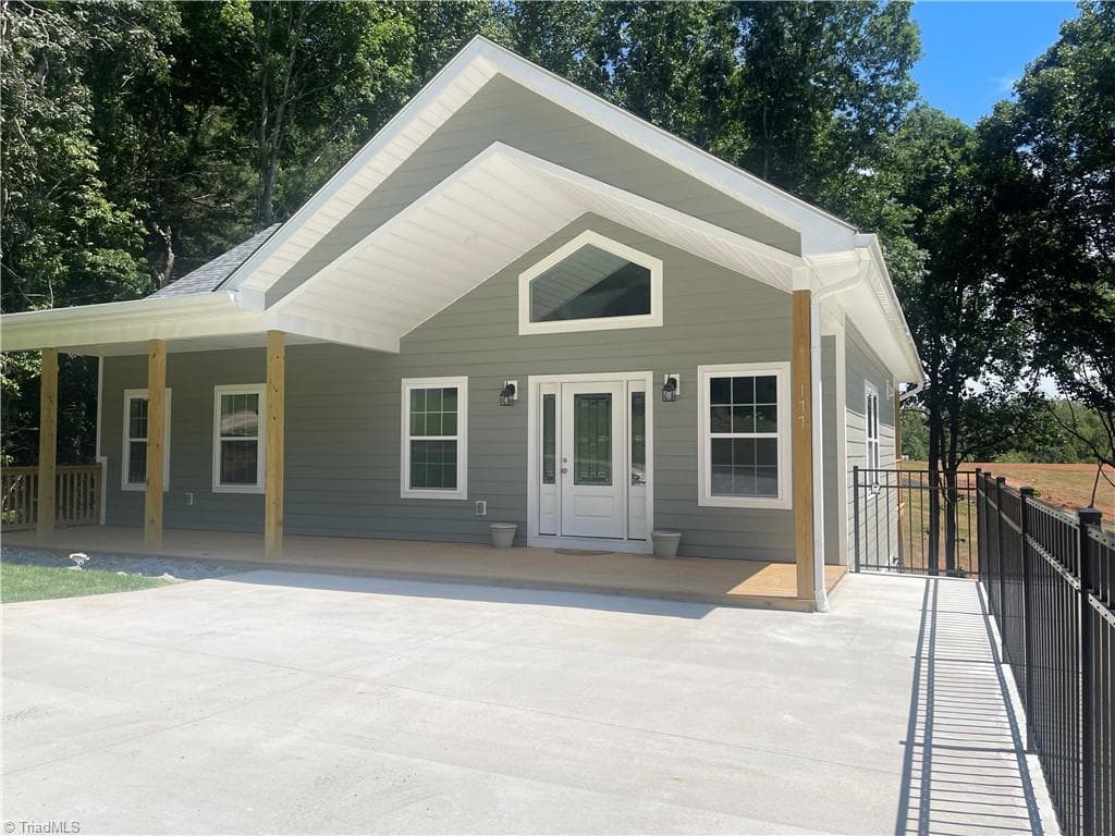 Stick/Site Built at 177 Linda Carol Avenue, Wilkesboro NC 28697, Wilkesboro, photo 79 of 88