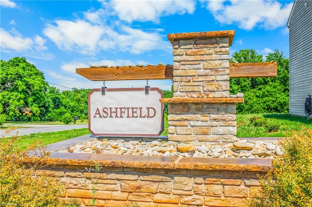 Stick/Site Built at 164 Ashfield Lane, Lexington NC 27292, photo 4 of 45