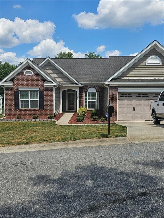 4368 Glenmore Creek Drive, Winston-Salem NC 27107