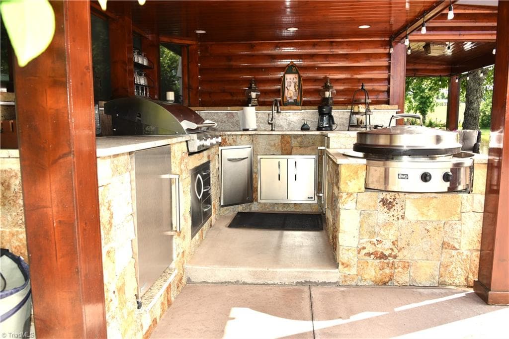 Resort at 2524 Edmonds Road # 33, Galax VA 24333, Galax, photo 11 of 19
