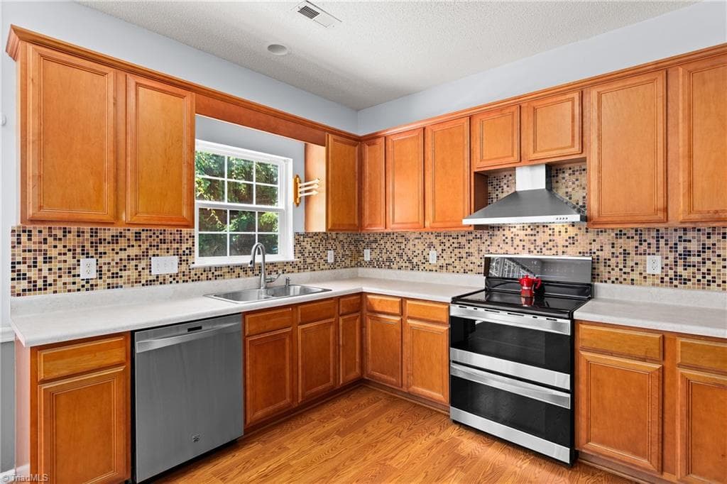 Stick/Site Built at 4415 Camden Ridge Drive, Greensboro NC 27410, photo 36 of 45