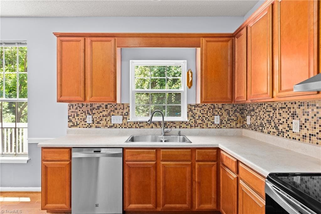 Stick/Site Built at 4415 Camden Ridge Drive, Greensboro NC 27410, photo 37 of 45