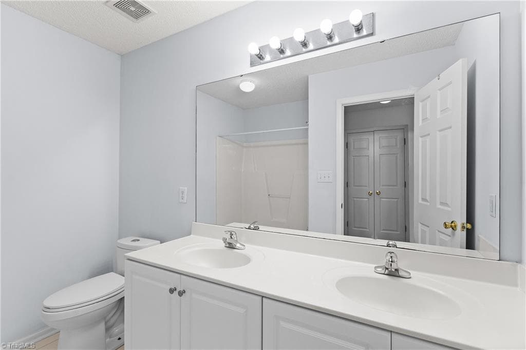 Stick/Site Built at 4415 Camden Ridge Drive, Greensboro NC 27410, photo 11 of 45
