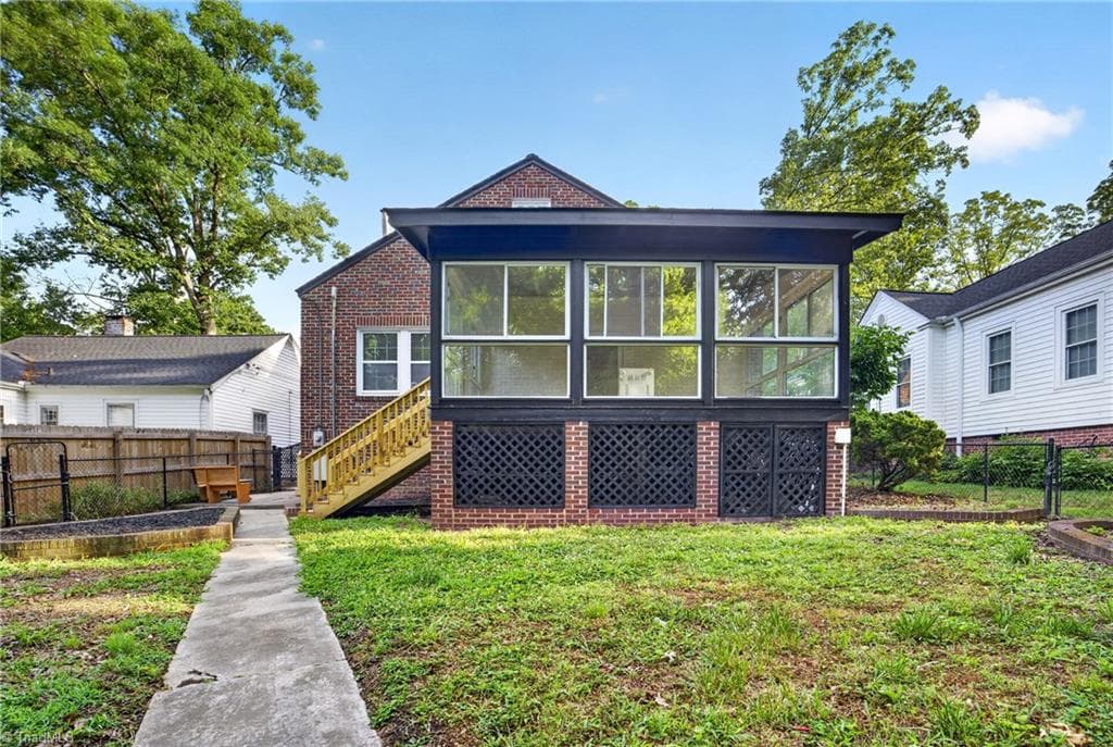 Stick/Site Built at 405 Spring Street, Thomasville NC 27360, photo 36 of 42