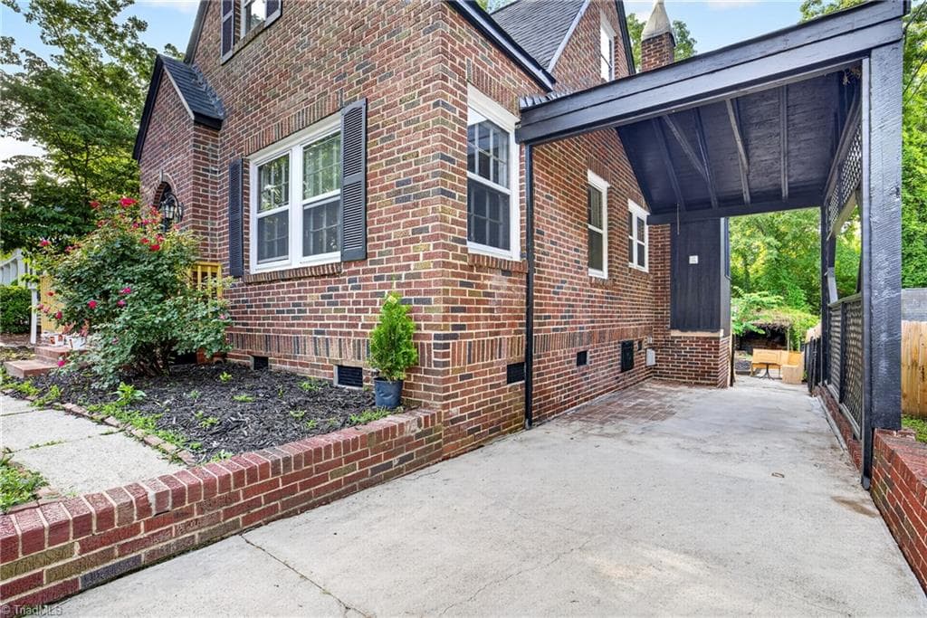 Stick/Site Built at 405 Spring Street, Thomasville NC 27360, photo 32 of 42